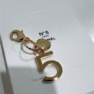 CHANEL Gold No. 5 Keyring